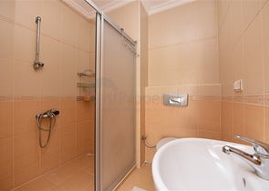 اطلالة بحر - شقة مفروشة من تصميم غرفتين وصالة - ضمن مجمع سكني - مهموتلار / الانيا 