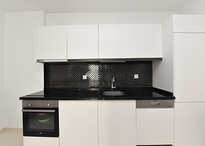 مجمع 5 نجوم - منطقة سكنية هادئة - شقة غرفة وصالة مفروشة - كاستل / الانيا 