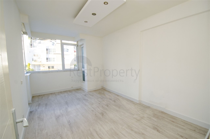 شقة 2 + 1 ضمن مجمع في كونيالتي أنطاليا