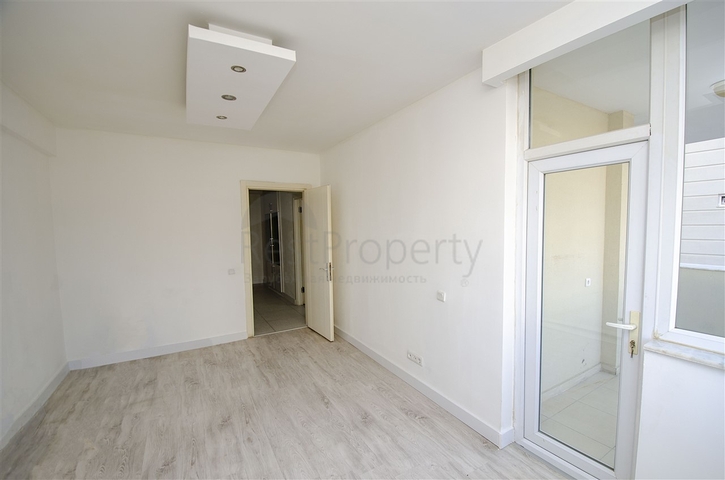 شقة 2 + 1 ضمن مجمع في كونيالتي أنطاليا