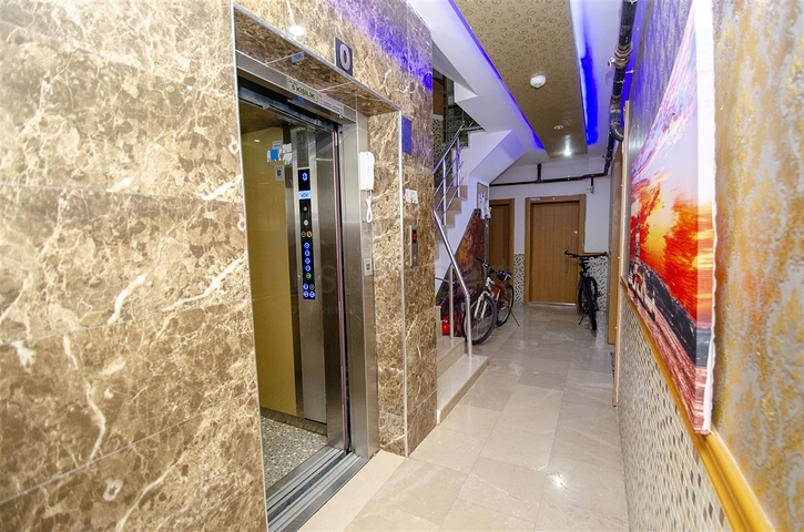 شقة 2 + 1 ضمن مجمع في كونيالتي أنطاليا