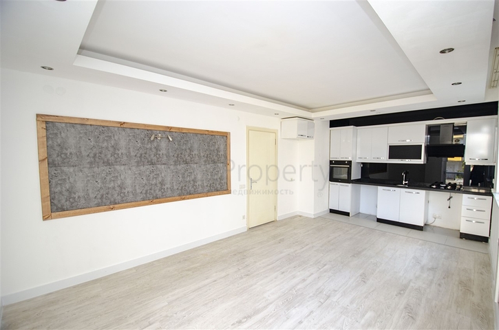 شقة 2 + 1 ضمن مجمع في كونيالتي أنطاليا