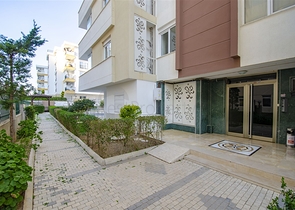 شقة 2 + 1 ضمن مجمع في كونيالتي أنطاليا