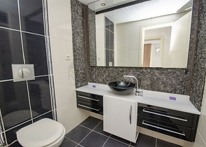 شقة 2 + 1 ضمن مجمع في كونيالتي أنطاليا