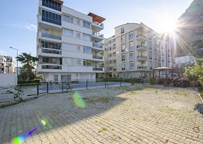 شقة 2 + 1 ضمن مجمع في كونيالتي أنطاليا