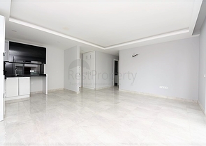 شقة 2 غرفة وصالة - مجمع سكني حديث - مهموتلار / الانيا 