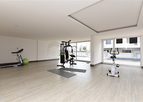 شقة 2 غرفة وصالة - مجمع سكني حديث - مهموتلار / الانيا 