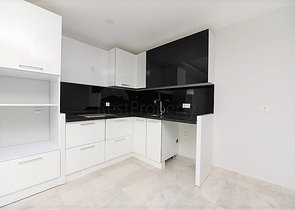 شقة 2 غرفة وصالة - مجمع سكني حديث - مهموتلار / الانيا 