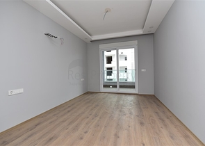 شقة 2 غرفة وصالة - مجمع سكني حديث - مهموتلار / الانيا 