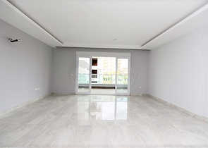 شقة 2 غرفة وصالة - مجمع سكني حديث - مهموتلار / الانيا 