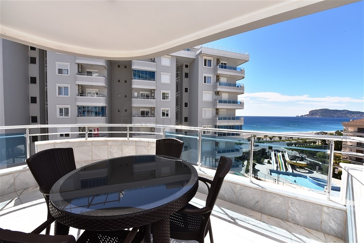 اطلالة بحر - مجمع فاخر اول صف على البحر - شقة مفروشة 2 غرفة وصالة - توسمور / الانيا 