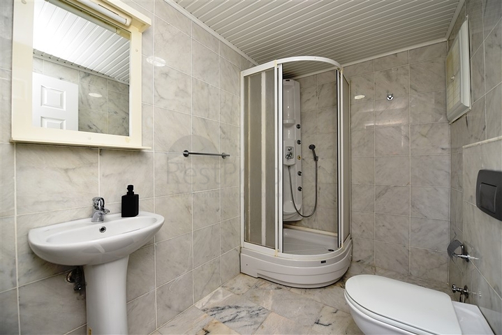 اطلالة بحر - مجمع فاخر اول صف على البحر - شقة مفروشة 2 غرفة وصالة - توسمور / الانيا 