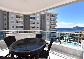 اطلالة بحر - مجمع فاخر اول صف على البحر - شقة مفروشة 2 غرفة وصالة - توسمور / الانيا 