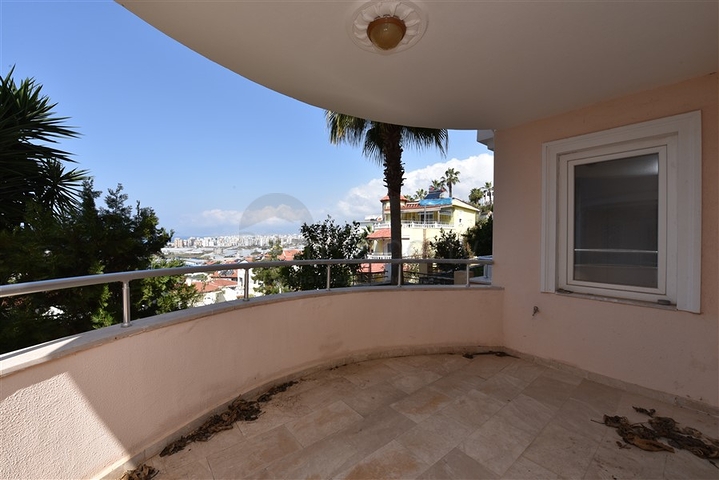 دوبلكس باطلالة بحرية مرتفعة - تصميم غرفتين وصالة - كارجي جاك / الانيا 