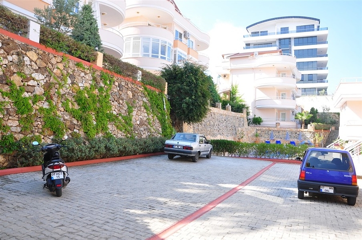 دوبلكس باطلالة بحرية مرتفعة - تصميم غرفتين وصالة - كارجي جاك / الانيا 