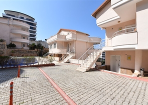 دوبلكس باطلالة بحرية مرتفعة - تصميم غرفتين وصالة - كارجي جاك / الانيا 