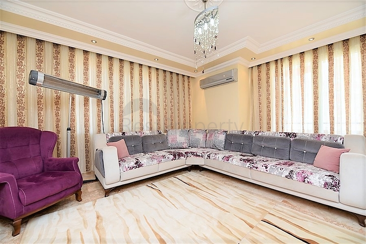 شقة عائلية - تصميم 3 غرف وصالة - مفروشة - ضمن مجمع - مهموتلا / الانيا