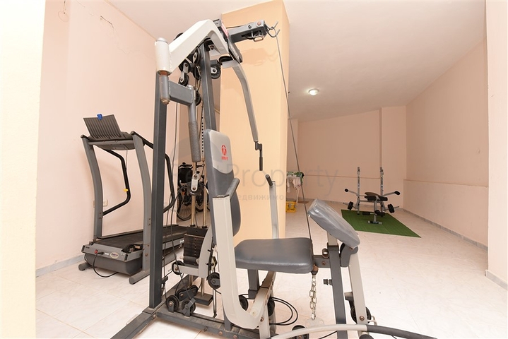 شقة عائلية - تصميم 3 غرف وصالة - مفروشة - ضمن مجمع - مهموتلا / الانيا