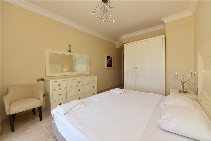 مجمع بخدمات 5 نجوم - دوبلكس فاخرة 3 غرف وصالة - اطلالة بحر -كارجي جاك / الانيا 