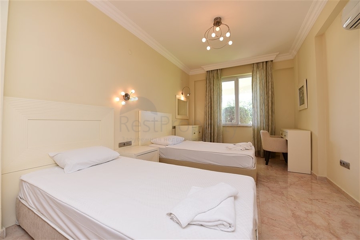 مجمع بخدمات 5 نجوم - دوبلكس فاخرة 3 غرف وصالة - اطلالة بحر -كارجي جاك / الانيا 