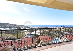 اطلالة بحر - بنتهاوس ضمن مجمع فاخر - الانيا 