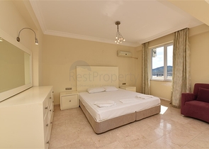 اطلالة بحر - بنتهاوس ضمن مجمع فاخر - الانيا 