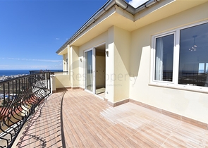 اطلالة بحر - بنتهاوس ضمن مجمع فاخر - الانيا 