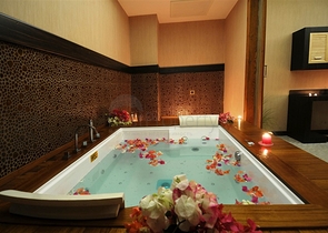 اطلالة بحر - بنتهاوس ضمن مجمع فاخر - الانيا 