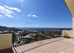 اطلالة بحر - بنتهاوس ضمن مجمع فاخر - الانيا 