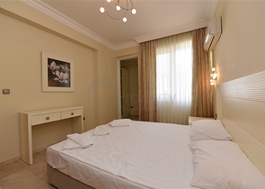 اطلالة بحر - بنتهاوس ضمن مجمع فاخر - الانيا 