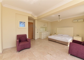 اطلالة بحر - بنتهاوس ضمن مجمع فاخر - الانيا 