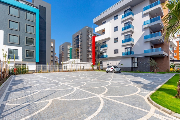 مجمع سكني فاخر - منطقة مركزية - شقة غرفة وصالة مفروشة -اوبا / الانيا