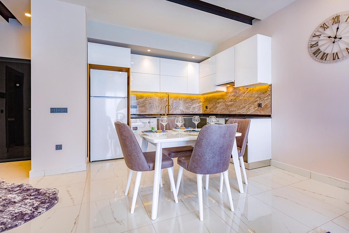 مجمع سكني فاخر - منطقة مركزية - شقة غرفة وصالة مفروشة -اوبا / الانيا