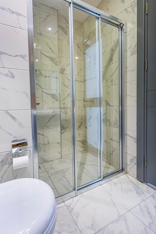 مجمع سكني فاخر - منطقة مركزية - شقة غرفة وصالة مفروشة -اوبا / الانيا