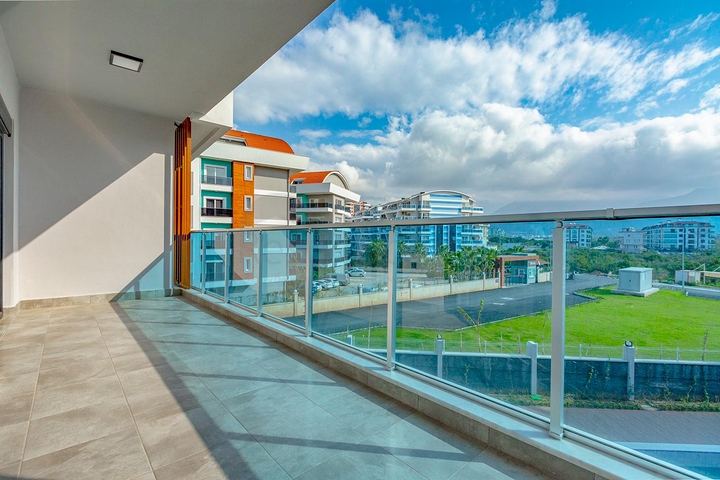 مجمع سكني فاخر - منطقة مركزية - شقة غرفة وصالة مفروشة -اوبا / الانيا