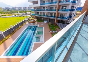 مجمع سكني فاخر - منطقة مركزية - شقة غرفة وصالة مفروشة -اوبا / الانيا