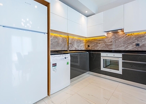 مجمع سكني فاخر - منطقة مركزية - شقة غرفة وصالة مفروشة -اوبا / الانيا