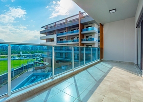 مجمع سكني فاخر - منطقة مركزية - شقة غرفة وصالة مفروشة -اوبا / الانيا