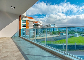 مجمع سكني فاخر - منطقة مركزية - شقة غرفة وصالة مفروشة -اوبا / الانيا