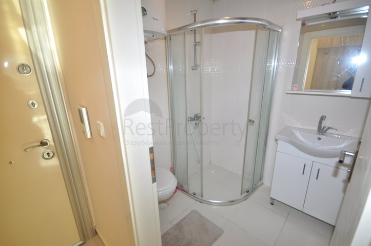 سعر اقتصادي - استديو مفروش - ضمن مجمع سكني قريب من البحر والخدمات - الانيا 