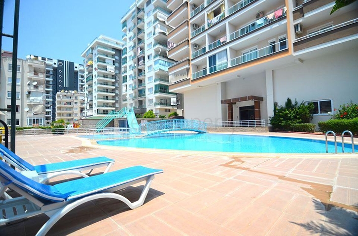 سعر اقتصادي - استديو مفروش - ضمن مجمع سكني قريب من البحر والخدمات - الانيا 