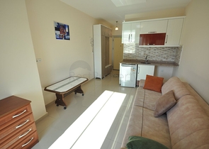 سعر اقتصادي - استديو مفروش - ضمن مجمع سكني قريب من البحر والخدمات - الانيا 