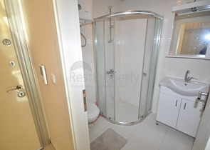 سعر اقتصادي - استديو مفروش - ضمن مجمع سكني قريب من البحر والخدمات - الانيا 