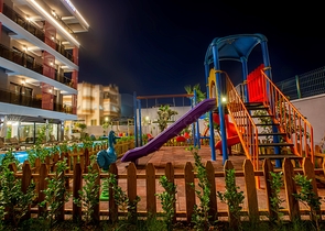 مركز الانيا - شقق ودوبلكس ضمن مجمع سكني حديث 