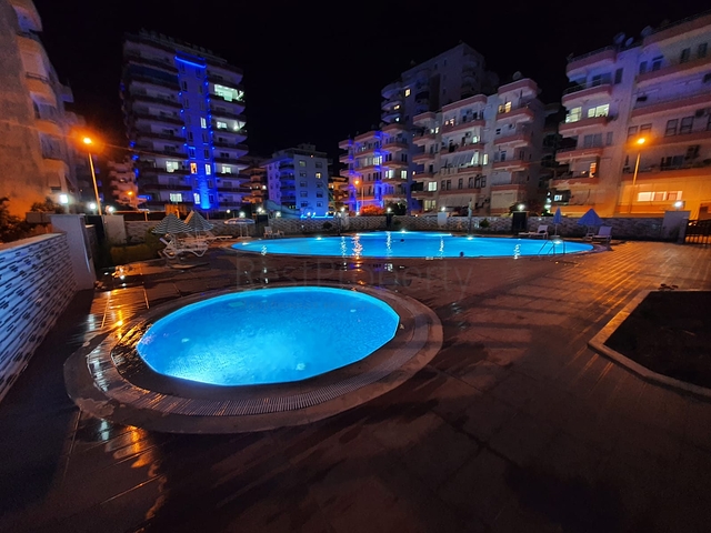 شقة غرفة وصالة - مجمع سكني حديث يضم كافة الخدمات - مهموتلار / الانيا 