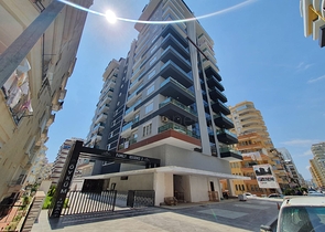 شقة غرفة وصالة - مجمع سكني حديث يضم كافة الخدمات - مهموتلار / الانيا 