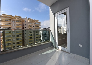 شقة غرفة وصالة - مجمع سكني حديث يضم كافة الخدمات - مهموتلار / الانيا 