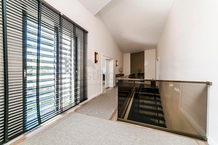 فيلا منفصلة 4 + 1 في منطقة ديشمالتي أنطاليا