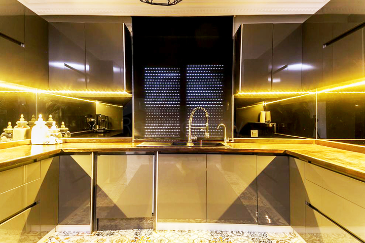 فيلا منفصلة 4 + 1 في منطقة ديشمالتي أنطاليا