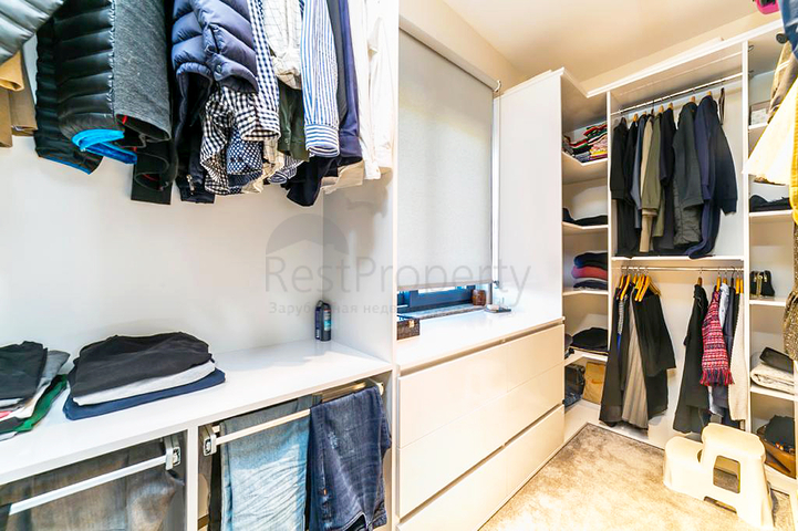 فيلا منفصلة 4 + 1 في منطقة ديشمالتي أنطاليا